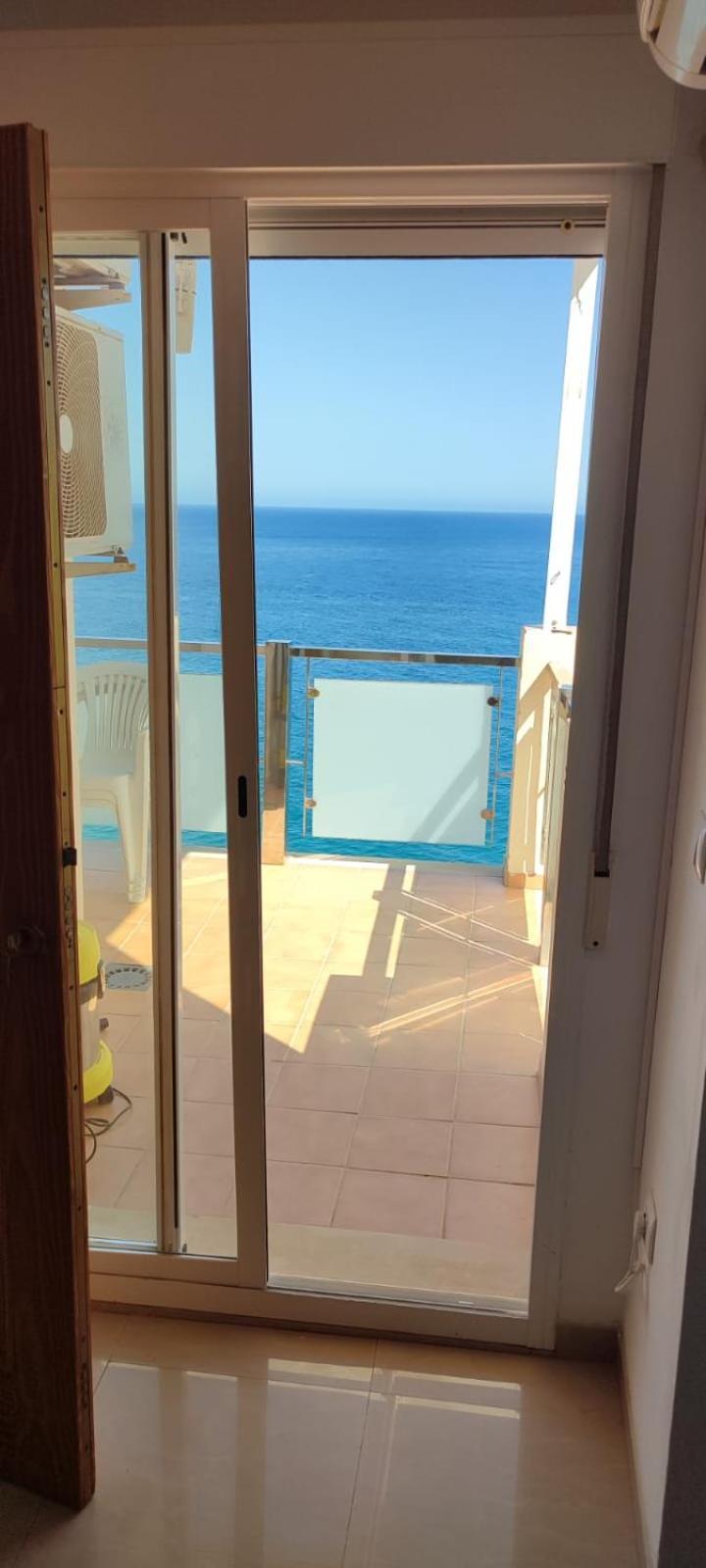 Duplex Castell De Ferro Apartment Luaran gambar