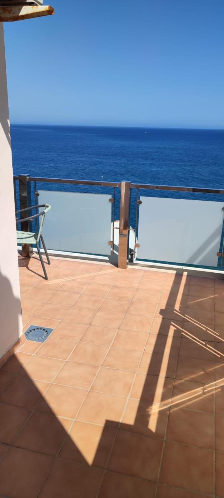 Duplex Castell De Ferro Apartment Luaran gambar