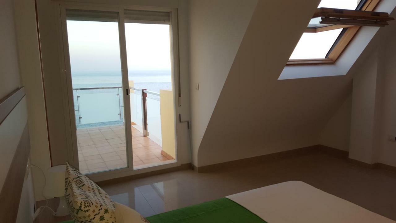 Duplex Castell De Ferro Apartment Luaran gambar